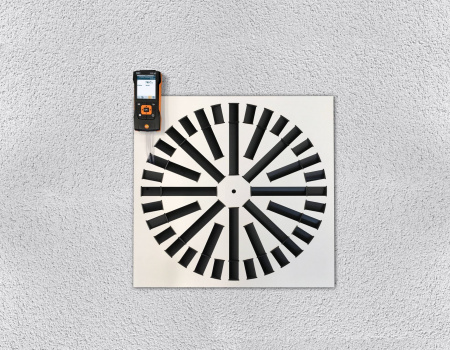 Testo 440 dP - Прибор для измерения скорости и оценки качества воздуха в помещении со встроенным сенсором дифференциального давления